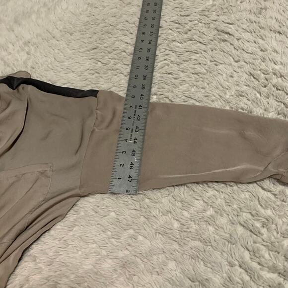 Promesa Double Trouble Colorblock Washed Satin Shirt - Picture 9 of 12